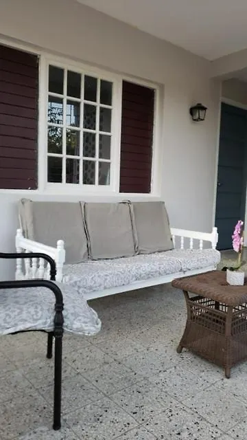 Проживание в семье Andeve'S Quiet, Private Room With Fully Equipped Shared Space !Home Away From Home Бухта Монтего