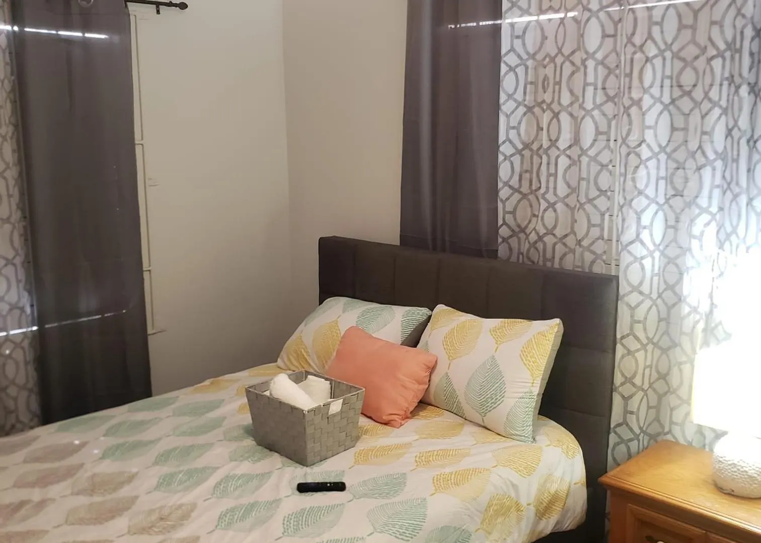 Проживание в семье Andeve'S Quiet, Private Room With Fully Equipped Shared Space !Home Away From Home Бухта Монтего